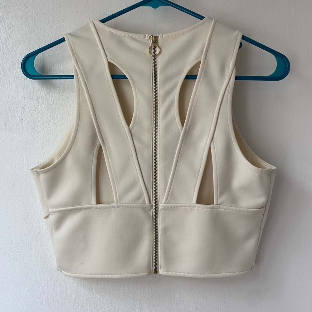Express Cropped Cut Out Back Tank - Picture 2 of 3
